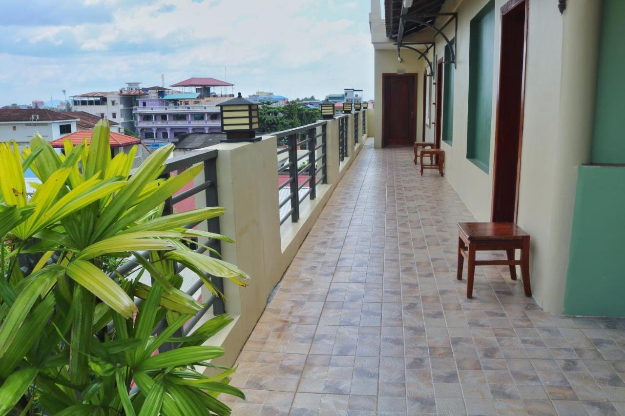Neakru Guesthouse And Restaurant Kampot Dış mekan fotoğraf