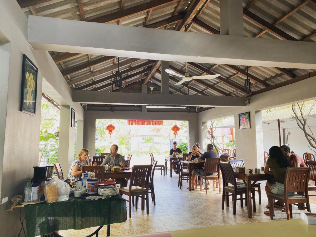 Neakru Guesthouse And Restaurant Kampot Dış mekan fotoğraf