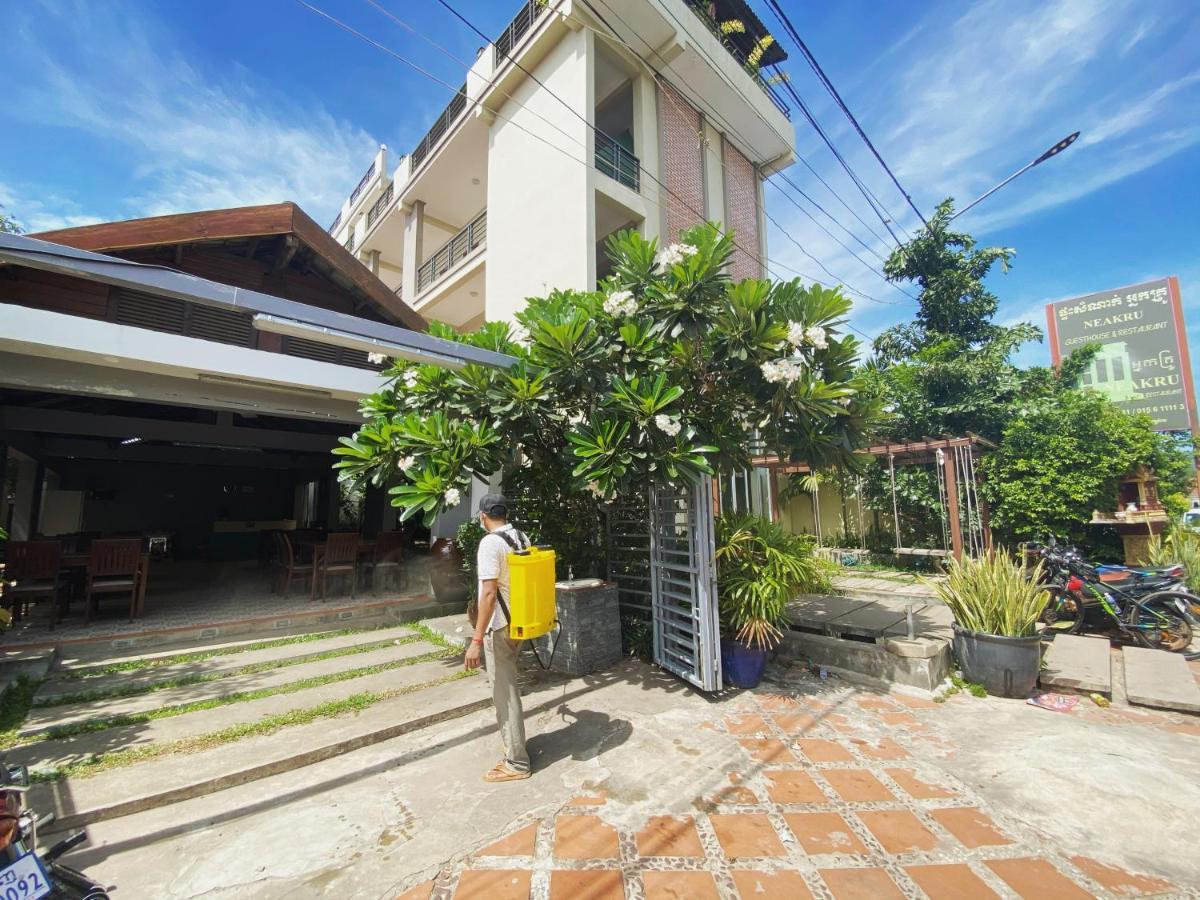 Neakru Guesthouse And Restaurant Kampot Dış mekan fotoğraf